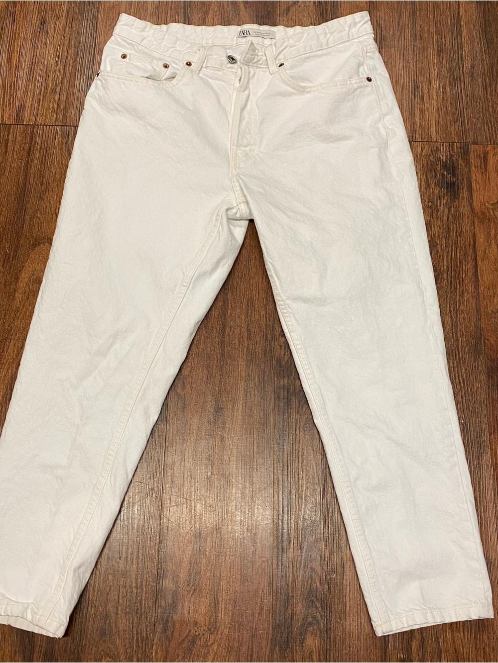 Men’s button up ZARA White Men’s Jeans – Classic Straight Fit